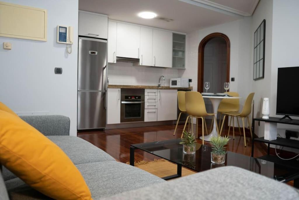 Apartamento 1 Dormitorio 比戈 外观 照片