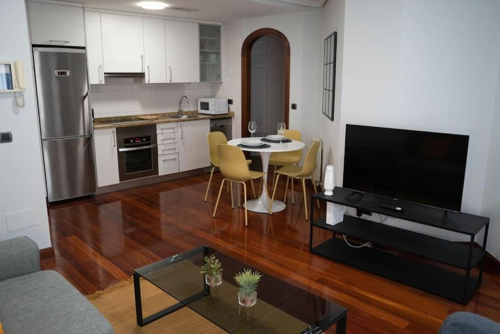 Apartamento 1 Dormitorio 比戈 外观 照片
