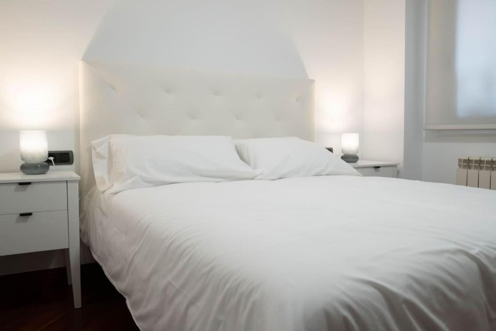 Apartamento 1 Dormitorio 比戈 外观 照片