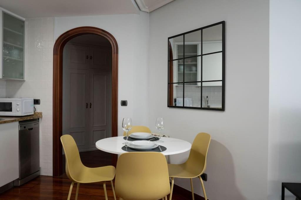 Apartamento 1 Dormitorio 比戈 外观 照片