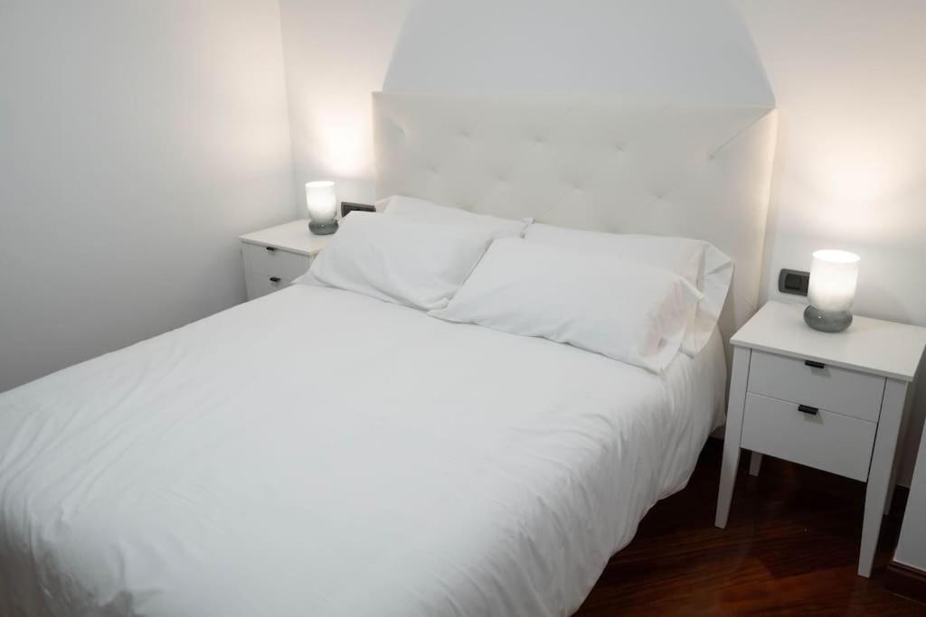 Apartamento 1 Dormitorio 比戈 外观 照片