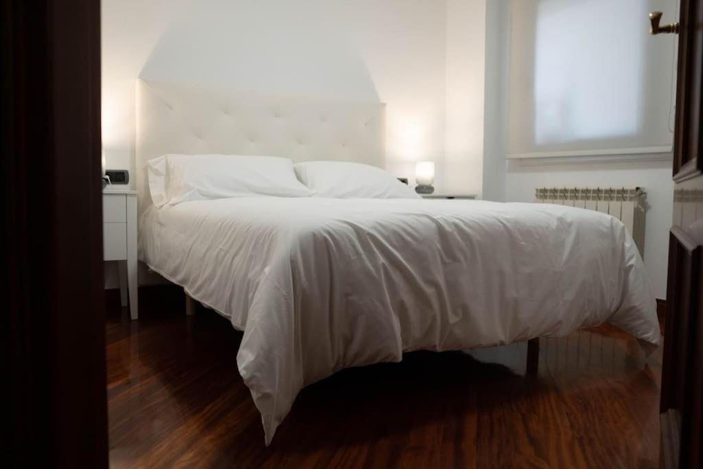 Apartamento 1 Dormitorio 比戈 外观 照片